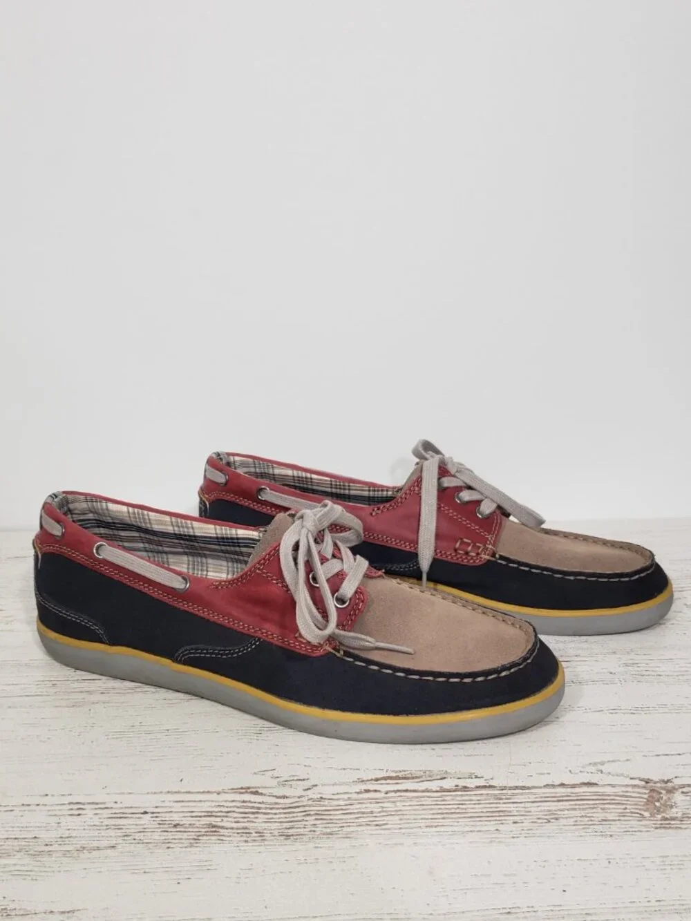 Clarks colorblock suede